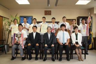 令和元年（2019）8月 松本国際高等学校男子バレー部市長表敬の写真