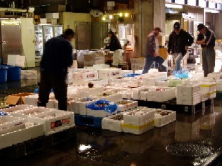 仲卸業者の販売状況の画像