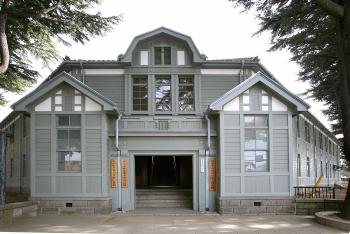 旧制松本高等学校本館 正面