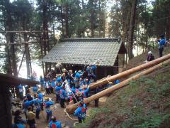 入山辺橋倉諏訪神社の御柱祭りの画像