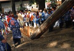 入山辺宮原神社の御柱祭りの画像