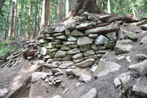 虚空蔵山城跡（水ノ手付近の石垣）の画像