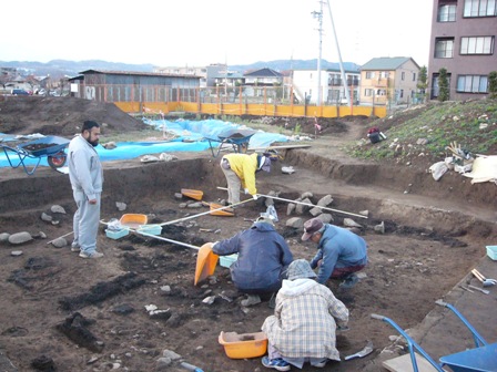 宮北遺跡発掘風景の写真