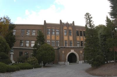 長野県松本深志高等学校管理普通教室棟の画像