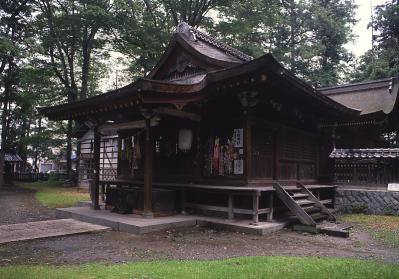 筑摩神社拝殿の写真