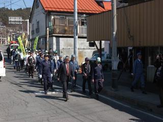 本郷地区山林火災1 周年防火祈念パレード開催の写真