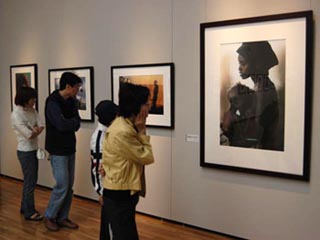 市美術館でロバート・キャパ展開催の写真