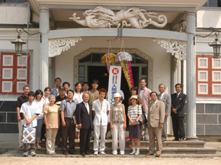 旧開智学校の入館者が昭和40年の開館以来で500万人を達成の写真
