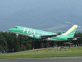 FDA 4機目の機体はグリーンにの写真