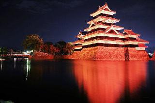 オレンジリボンキャンペーン　松本城ライトアップの写真