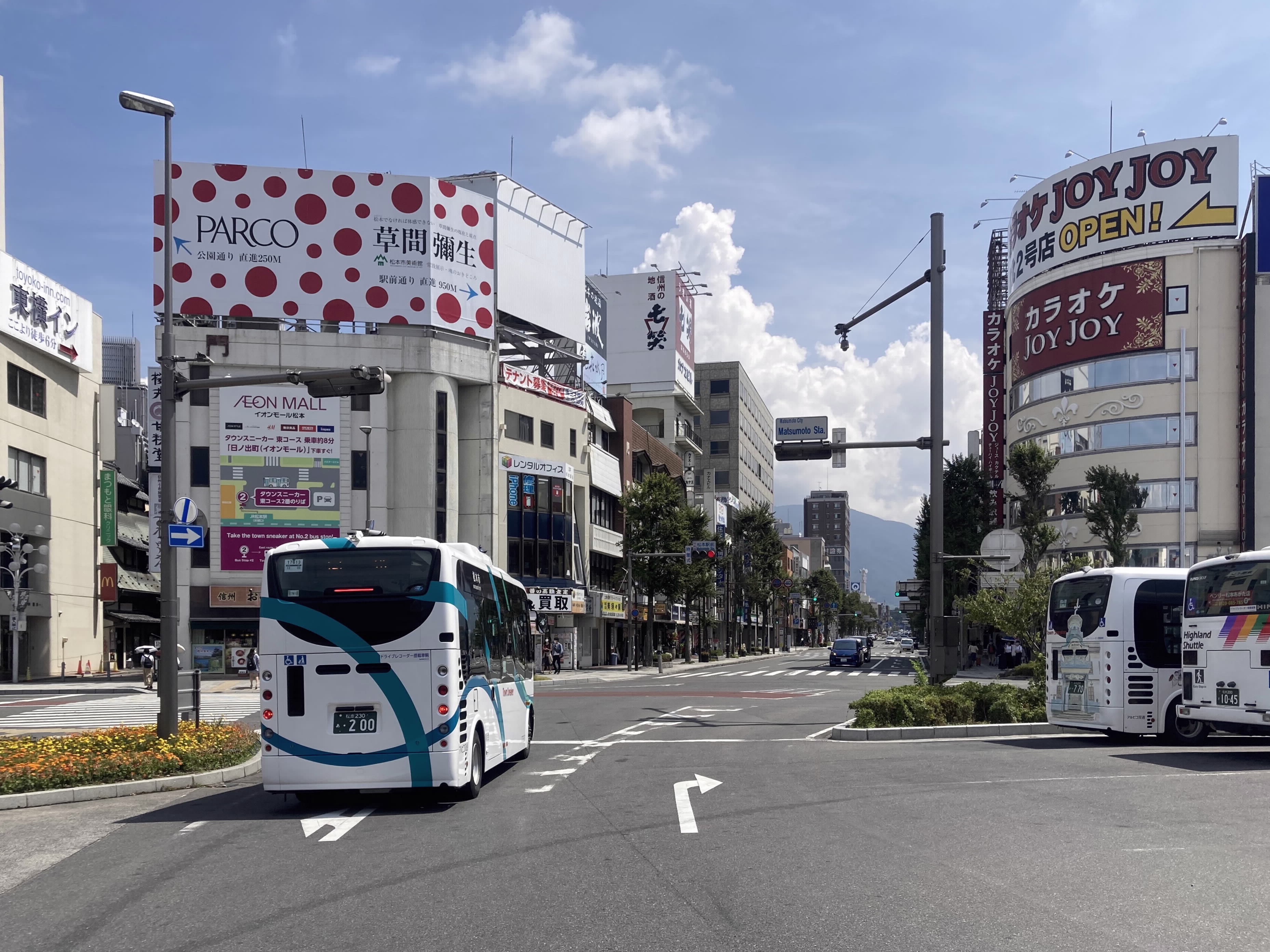 松本駅前