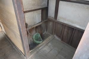 便所施工前