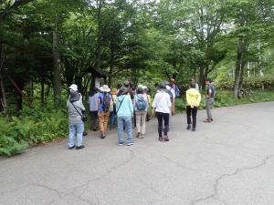 昨年の現地見学会の様子