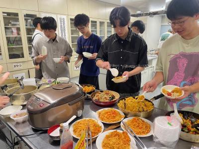 パエリアづくり