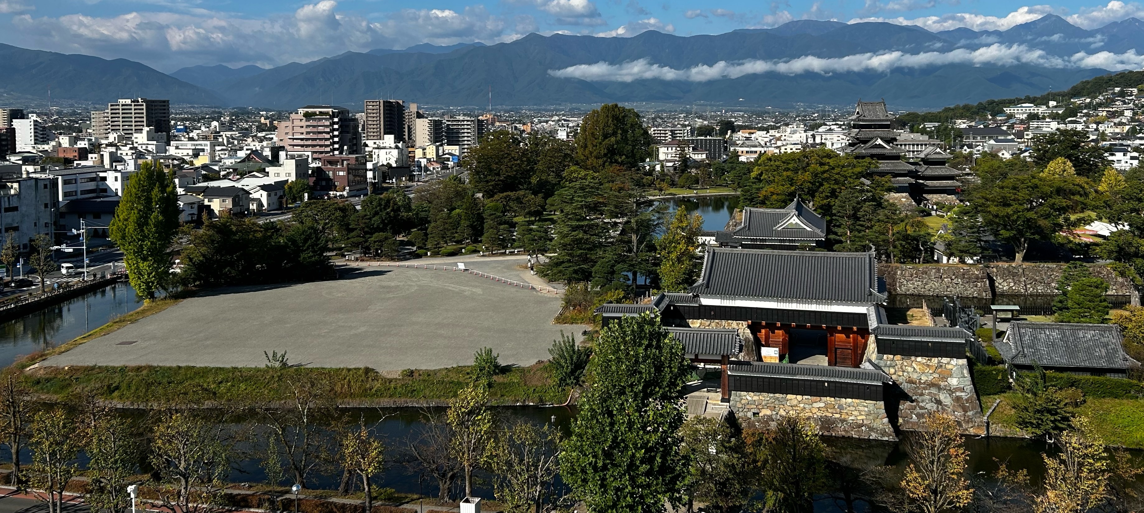 松本城全景