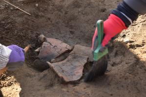 出川南遺跡第30次発掘調査　作業風景