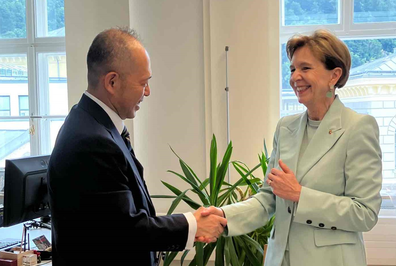 パロフ州議長との懇談