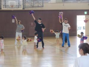 ぽんぽんダンス