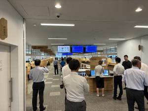 視察の様子1